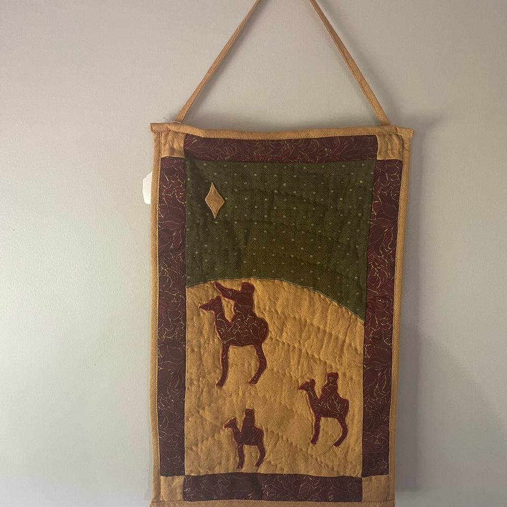 A Victorian Heart Quilted Holiday Wall Hanging NWOT